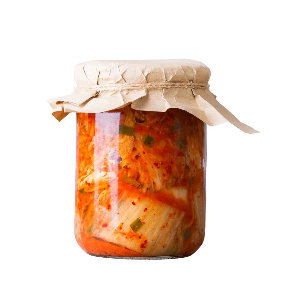 Frasco de kimchi fermentado artesanalmente